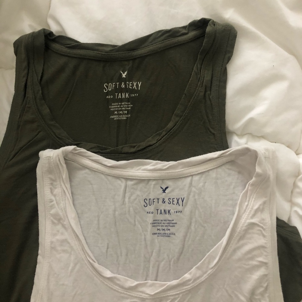 Set of 2 American Eagle soft tank tops